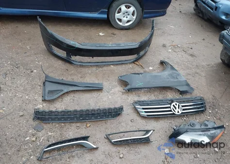 2015 Volkswagen Passat 1.8T Limited Edition из США, поврежденный, VIN 1VWAT7A34FC092778